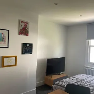 Apartment Studio 5 Mins From The Beach, Brighton